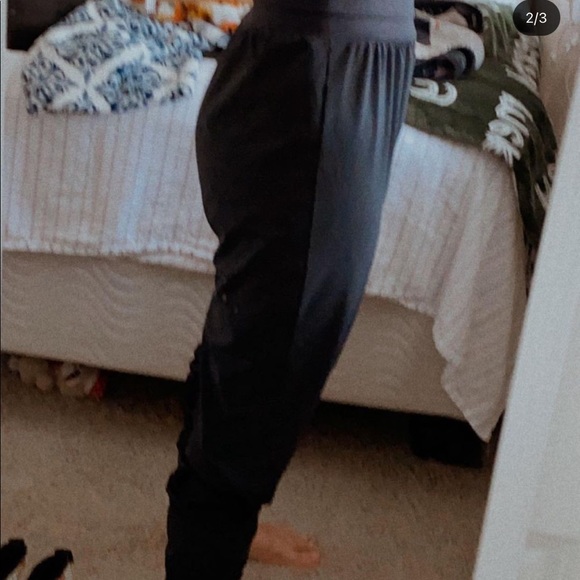 Huge yoga pants - Picture 2 of 3